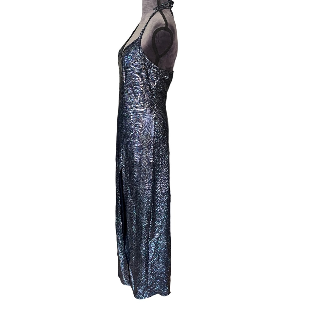 Shimmery Mermaid Halter Dress‎ - Picture 4 of 5